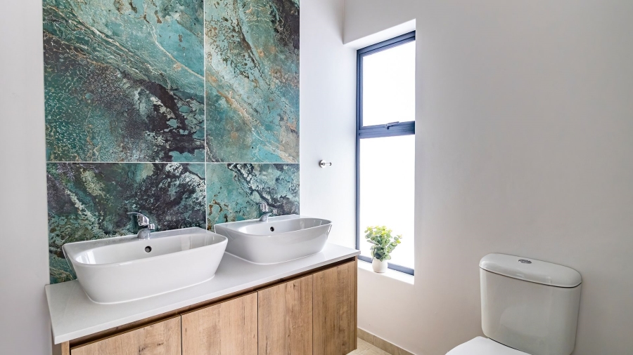 2 Bedroom Property for Sale in Britannia Beach Estate Western Cape